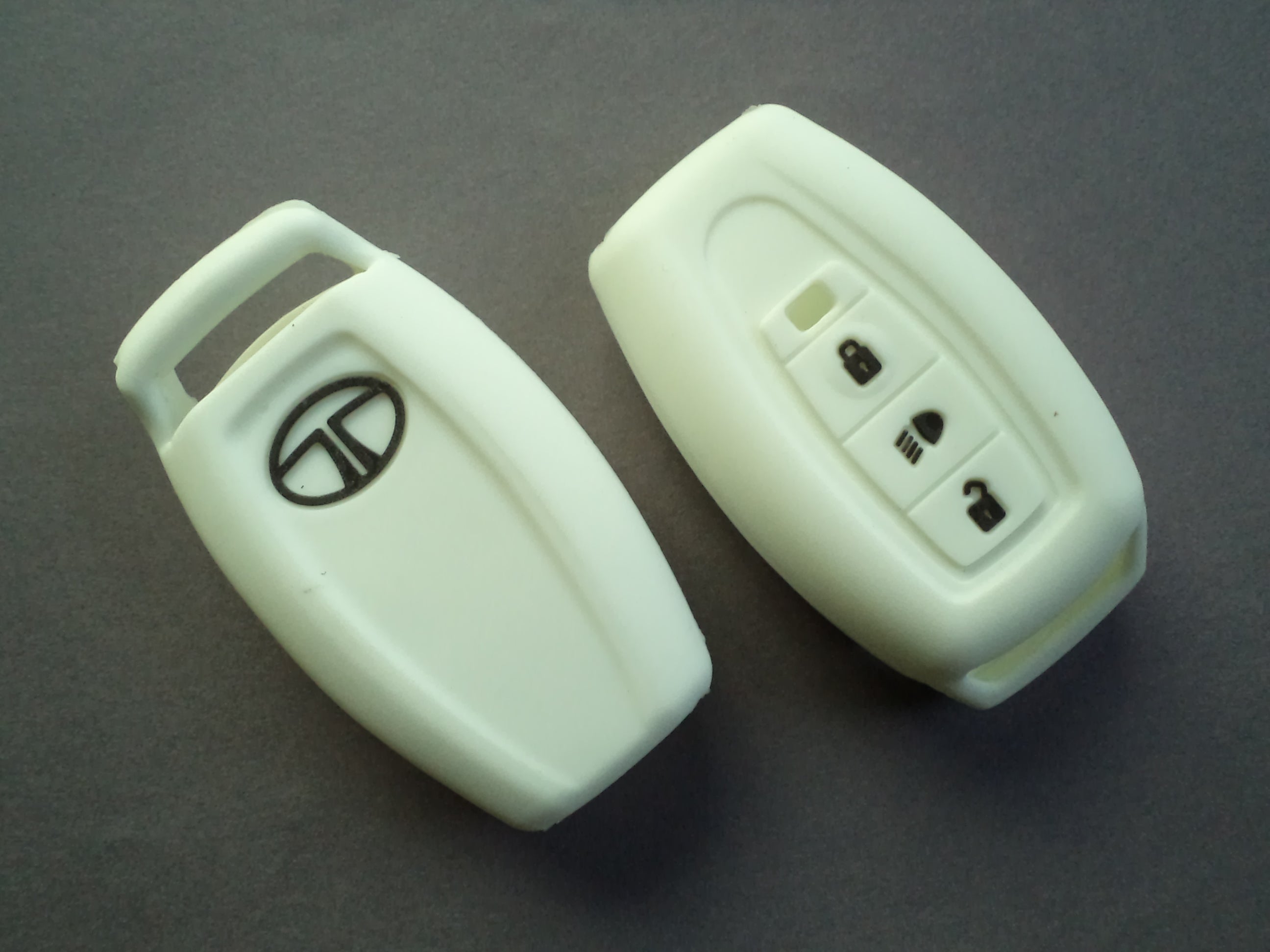 TATA KEY COVER - ISC183