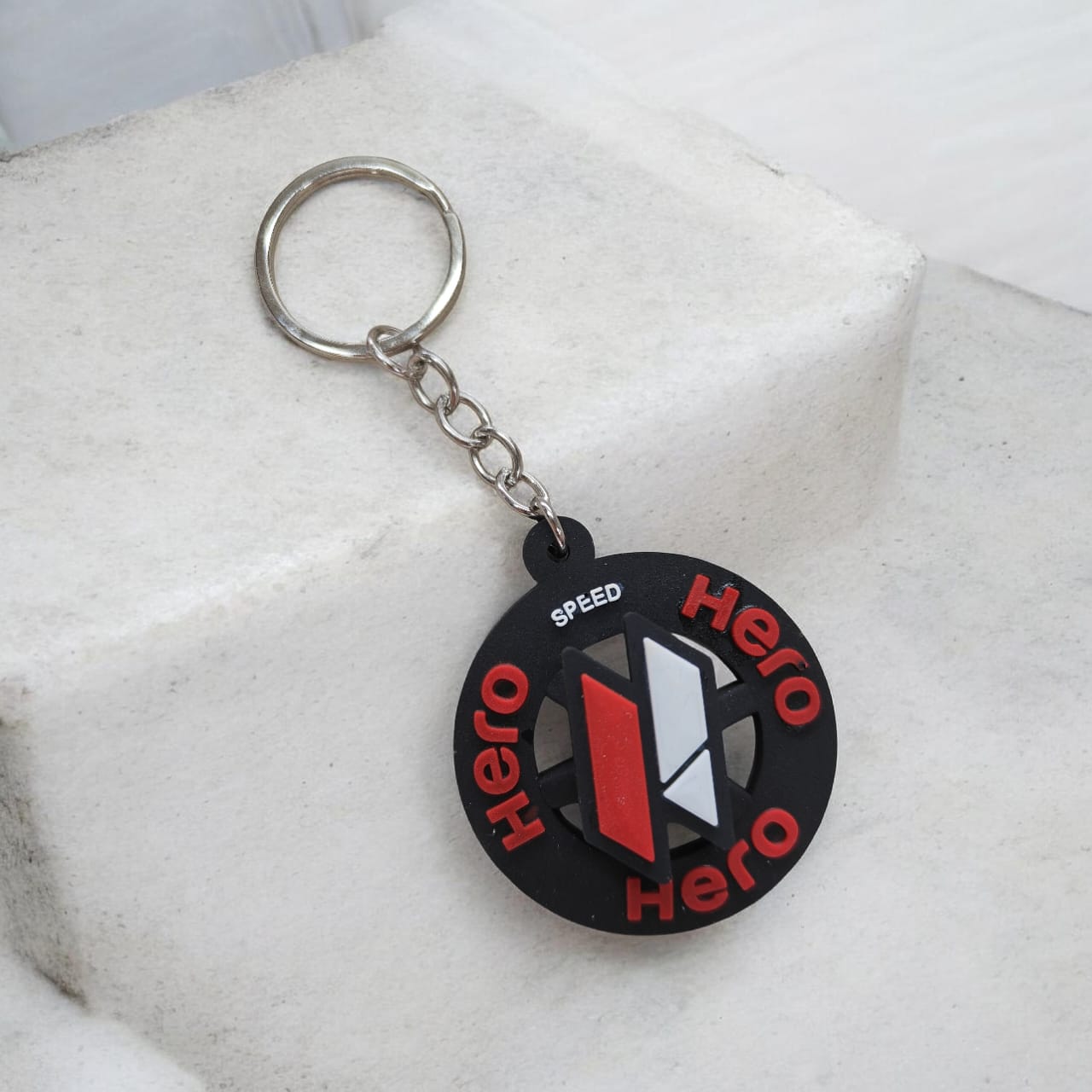 Hero Rubber rotating keychain - FKC39