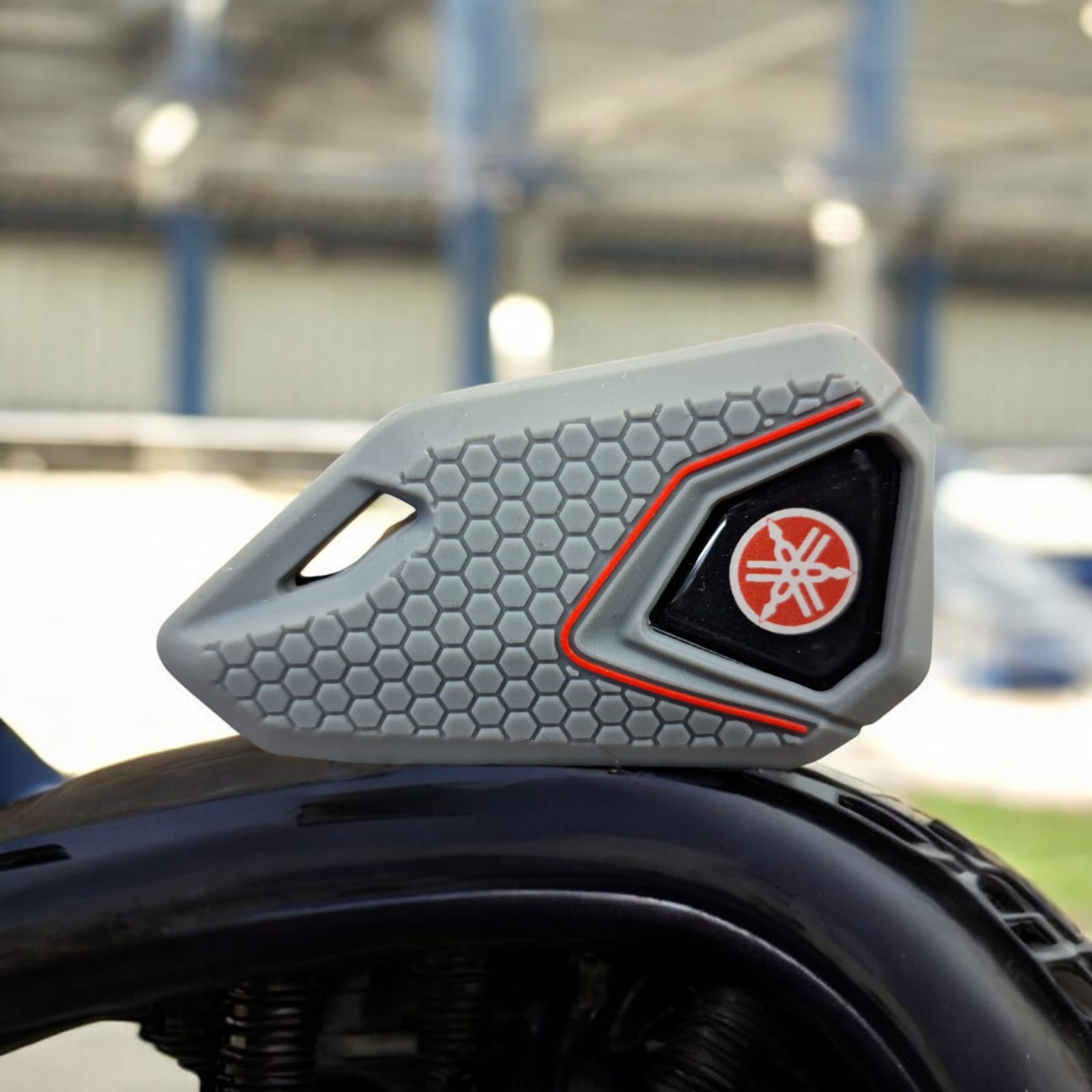 YAMAHA BIKE FLIP KEYITH SILICONE KY COVER - RED LOGO