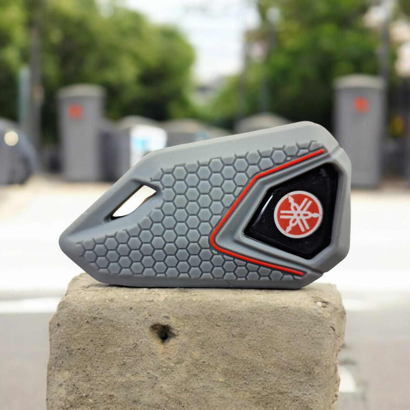 YAMAHA BIKE FLIP KEYITH SILICONE KY COVER - RED LOGO